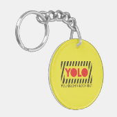 赤い注意を用いるYOLO キーホルダー (正面左)