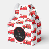 赤い消防車のパタパーソナライズされたーン フェイバーボックス (正面サイド)