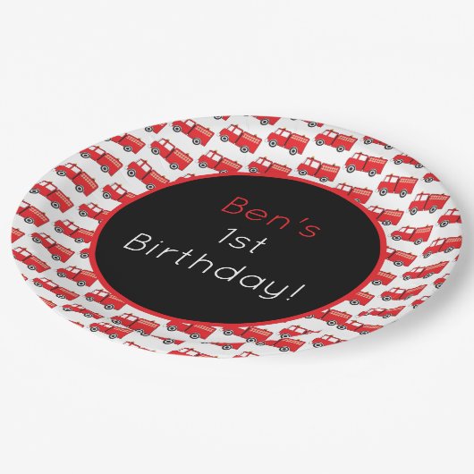 赤い消防車のパターン子供の誕生日 ペーパープレート (アングル)