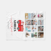 赤い消防車のベビー1年目の写真コラージュ フリースブランケット (正面(横))