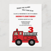 赤い消防車2枚の写真バースデーパーティーの招待 ポストカード (正面)