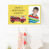 赤い消防車 黄色い子供の誕生日写真 横断幕 (インサイチュ)