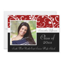 赤い渦巻形のつる植物写真の卒業発表