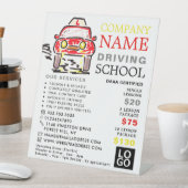 赤い漫画の車、ドライビングスクール、インストラクター広告 台座サイン (インサイチュ)