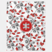 赤い灰色のサッカーボールのモノグラムの模様 フリースブランケット (正面)