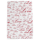 赤い独身のバラの写真 – 愛タイポグラフィ模様 ミディアムペーパーバッグ (裏面)