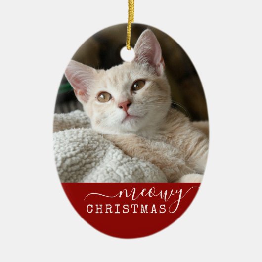 赤い猫パーソナライズされた写真Meowyクリスマス楕円 セラミックオーナメント (正面)