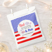 赤い白と赤ちゃんシャワー フェイバーバッグ (クリップ留めされた状態)