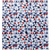 赤い白と青の三角形のパターン シャワーカーテン (正面)