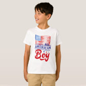 赤い白と青の旗全アメリカの少年Tシャツ Tシャツ (正面フル)