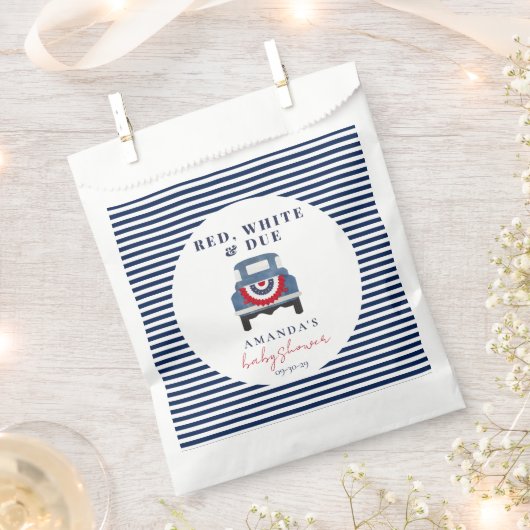 赤い白と青の赤ちゃんシャワーのお願い フェイバーバッグ (クリップ留めされた状態)
