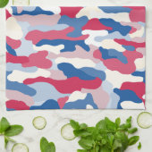 赤い白と青の迷彩 キッチンタオル (折り畳み)