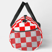 赤い白のチェッ市松模様にクパターン ダッフルバッグ (右)