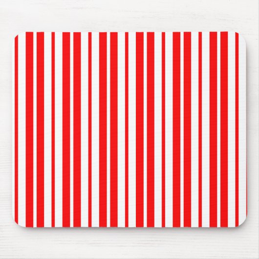 赤い白の縦のパターストライプンデザイン マウスパッド (正面)