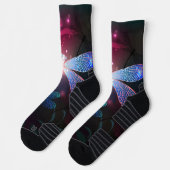 赤い白熱［赤熱］光を放つトンボ ソックス (左)