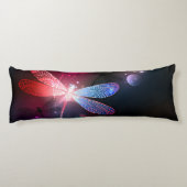 赤い白熱［赤熱］光を放つトンボ ボディピロー (裏面)