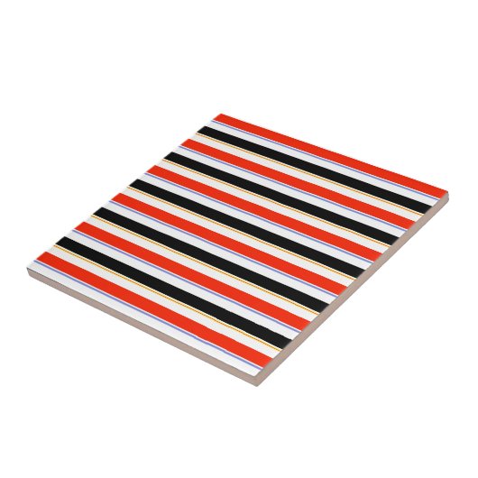 赤い白黒ストライプ線パターンデザイン タイル (側面)
