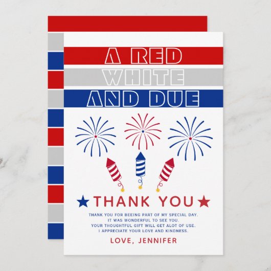 赤い白7月の爆竹の赤ちゃんシャワーの期限4日 サンキューカード (正面/裏面)