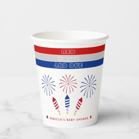赤い白7月の爆竹の赤ちゃんシャワーの期限4日 紙コップ (裏面)