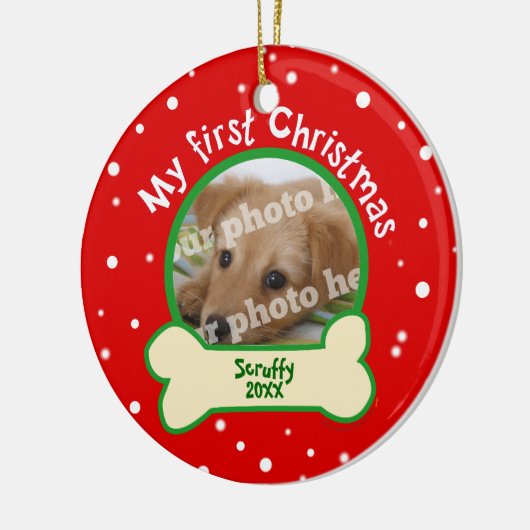 赤い私の初めてのクリスマスおよび緑ペット写真の後をつけて下さい セラミックオーナメント (左)