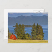 赤い納屋は、風光明媚なフラットヘッド湖の近くに沿って座っている ポストカード (正面/裏面)