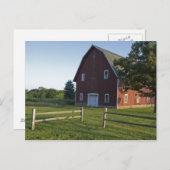 赤い納屋(フェンス付き) ポストカード (正面/裏面)