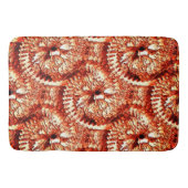 赤い素朴サンゴのロゼットを刻んだ反復 バスマット (正面)
