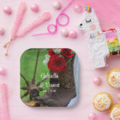 赤い素朴バラとカウボーイブーツ西結婚の ペーパープレート (パーティー)