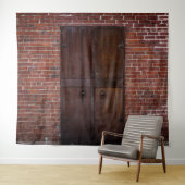 赤い素朴レンガの木のドアのパーティー背景を表示 タペストリー (インサイチュ(横))