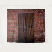 赤い素朴レンガの木のドアのパーティー背景を表示 タペストリー (正面(横))