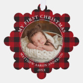 赤い素朴格子縞の初めてのクリスマス写真 オーナメントカード (正面)