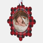 赤い素朴格子縞の初めてのクリスマス写真 オーナメントカード (左)