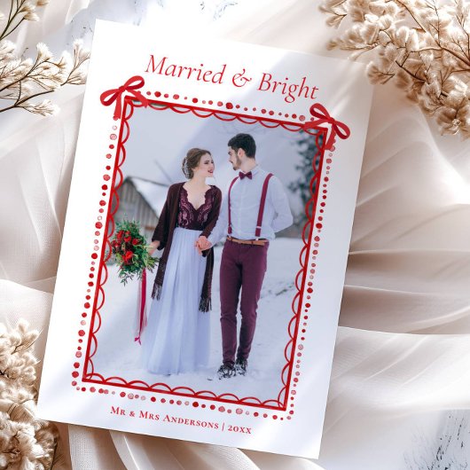 赤い結婚と輝く初めてのクリスマス カップル シーズンカード