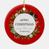 赤い緑のクリスマスプレゼント セラミックオーナメント (裏面)