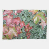 赤い緑のツタ葉秋秋の季節 キッチンタオル (横)