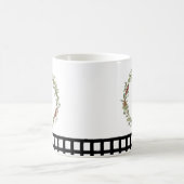 赤い緑のフローラリース水の色ブラックチェック コーヒーマグカップ (中央)