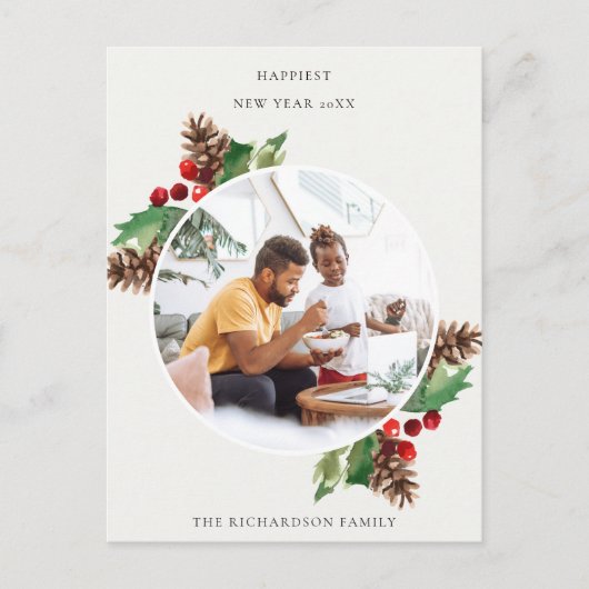 赤い緑のホリーベリーパインコーン新年の写真 ポストカード (正面)
