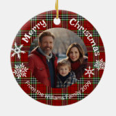 赤い緑の格子模様の写真の白い雪 セラミックオーナメント (裏面)