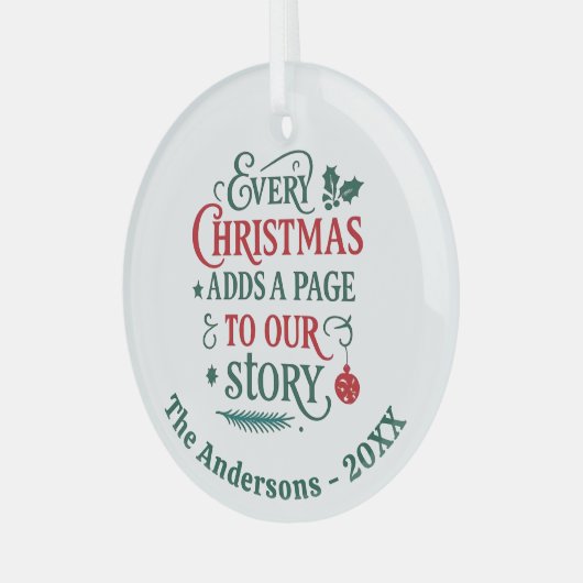赤い緑の私たちの物語タイポグラフィクリスマス ガラスオーナメント (正面左)
