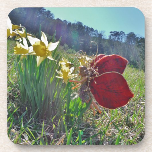 赤い翼の妖精と水仙 コースター (正面)