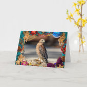 赤い肩の鷹のクリスマスカード カード (黄色い花)