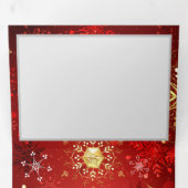 赤い背景にクリスマスの金の雪の結晶 三つ折りクリスマスカード (内部最初)