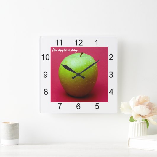 赤い背景に緑のリンゴ スクエア壁時計 (ホーム)