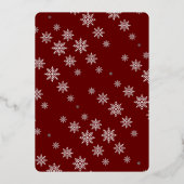 赤い背景に美しいシームレスな雪の結晶 箔招待状 (裏面)
