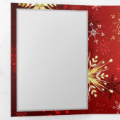 赤い背景に金のクリスマスの雪の結晶 三つ折りクリスマスカード (内部最初)