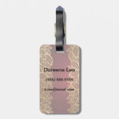 赤い背景に金色のリーフレース ラゲッジタグ (裏面縦)