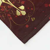 赤い背景のクリスマスゴールデンスノーフレーク フリースブランケット (角)