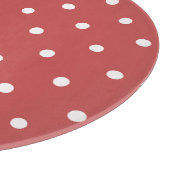 赤い背景のシームレスな白い水玉模様パターン カッティングボード (角)