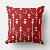赤い背景の白い線と矢印のパターン クッション (正面)