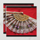 赤い背景の華麗な手持扇子 結婚式 招待状 (正面/裏面)